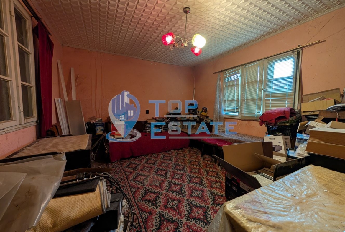 Едноетажна къща с лятна кухня и гараж в село Мерданя, област Велико Търново - 0