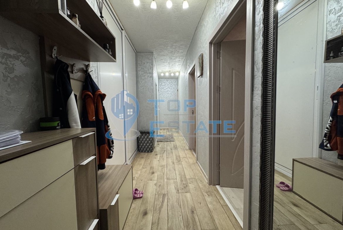 Тристаен тухлен апартамент в широк център, Велико Търново - 0