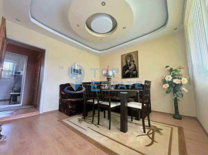 Обзаведен етаж от къща подходящ за инвестиция в град Горна Оряховица, област Велико Търново - 0