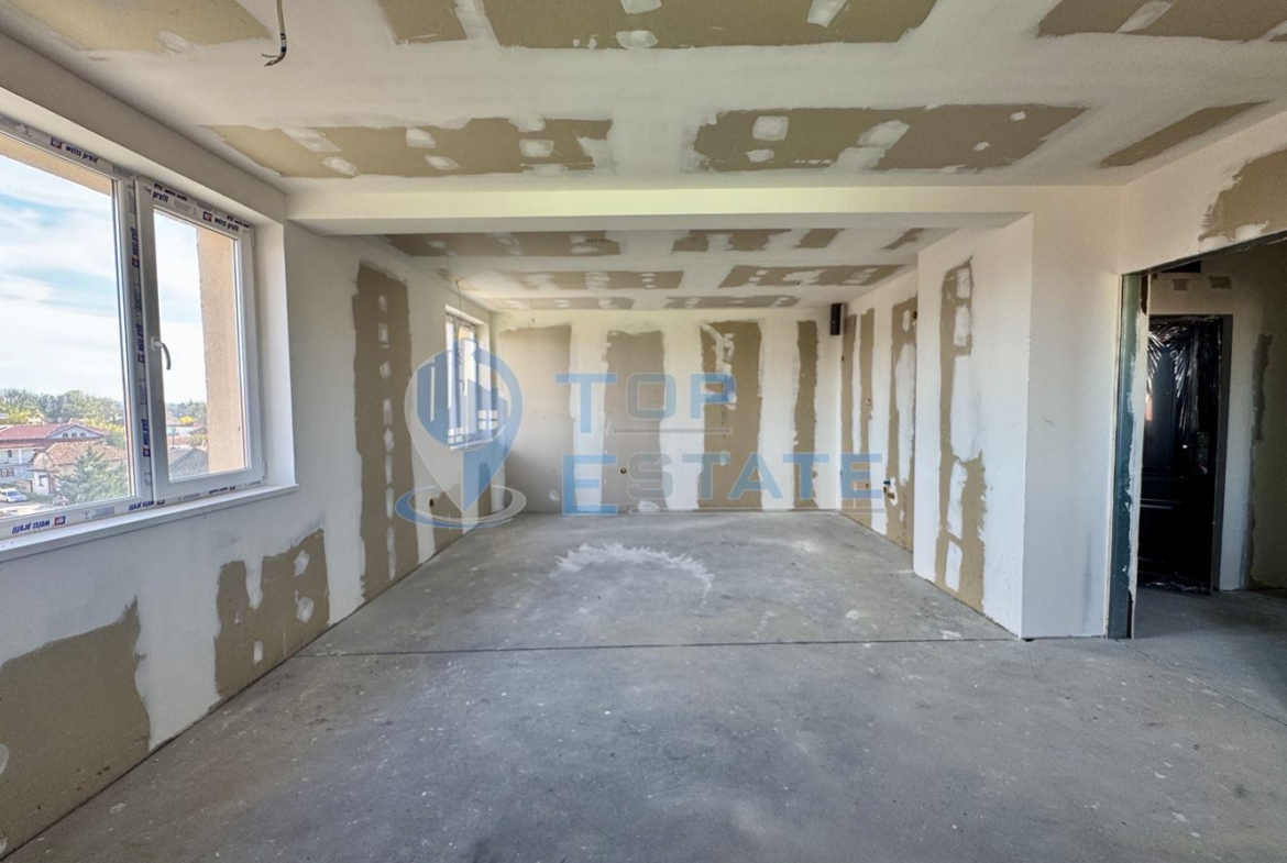 Тухлен апартамент в центъра на град Павликени, област Велико Търново - 0