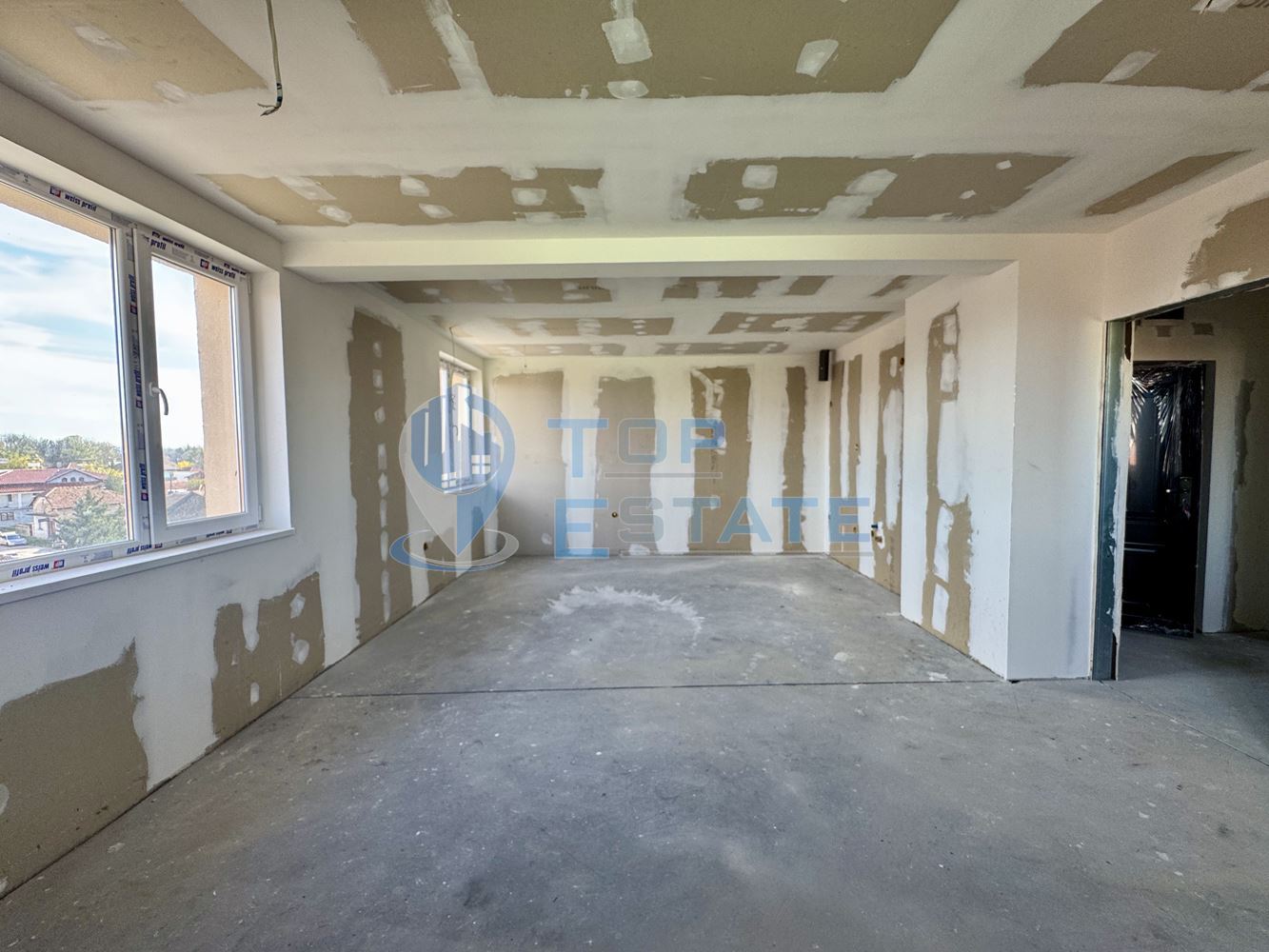 Тухлен апартамент в центъра на град Павликени, област Велико Търново - 0