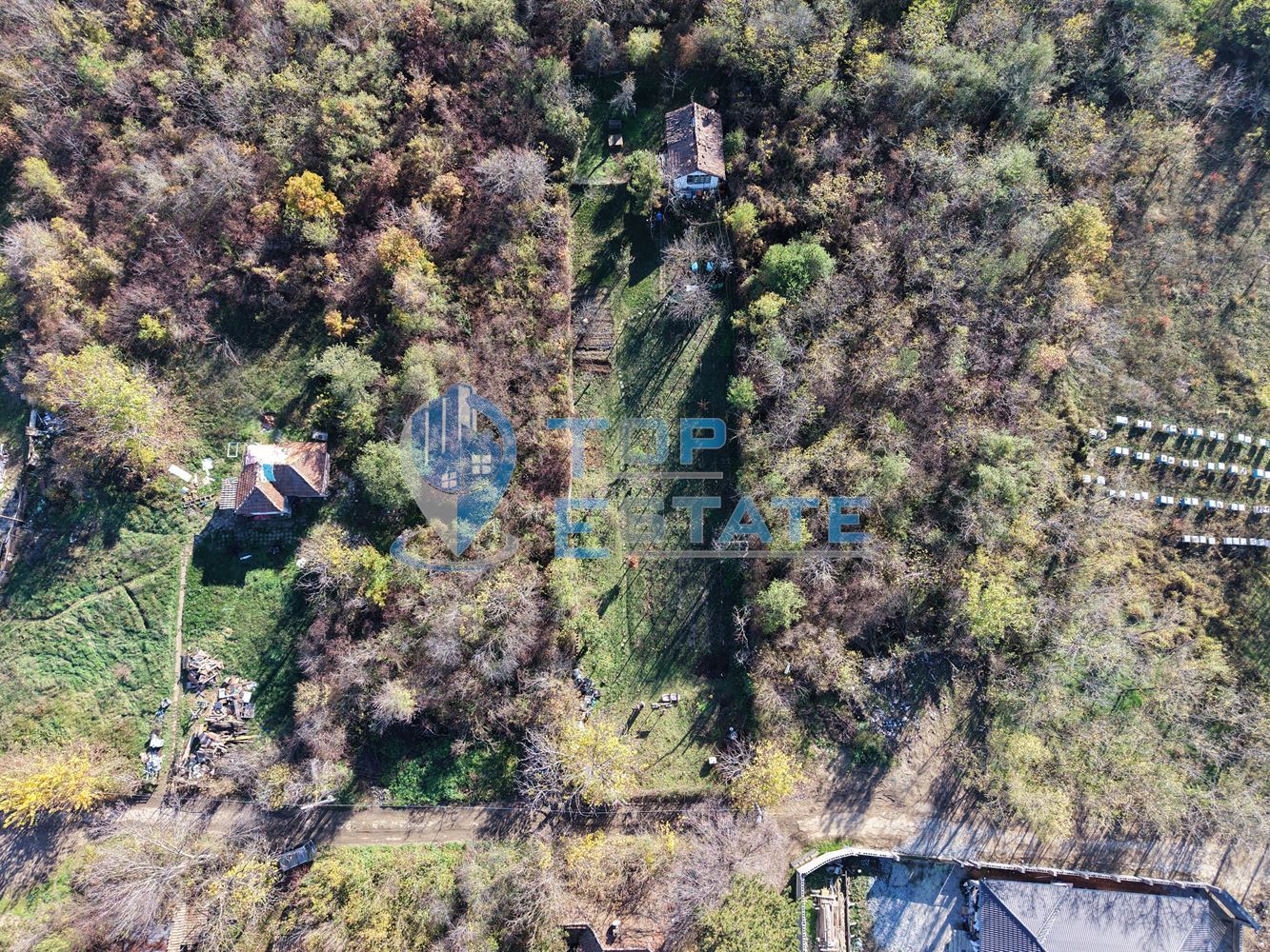 Парцел с променено предназначение за жилищно строителство в кв. Зона Б, град Велико Търново-0 Парцел с променено предназначение за жилищно строителство в кв. Зона Б, град Велико Търново - 0