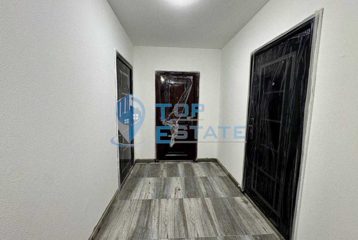 Тристаен тухлен апартамент в град Павликени, област Велико Търново - 0