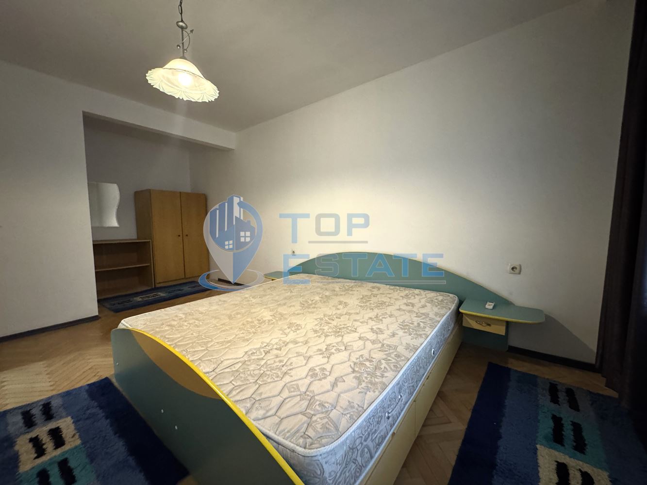 Обзаведен тистаен апартамент с две спални в центъра на град Велико Търново-0 Обзаведен тистаен апартамент с две спални в центъра на град Велико Търново - 0