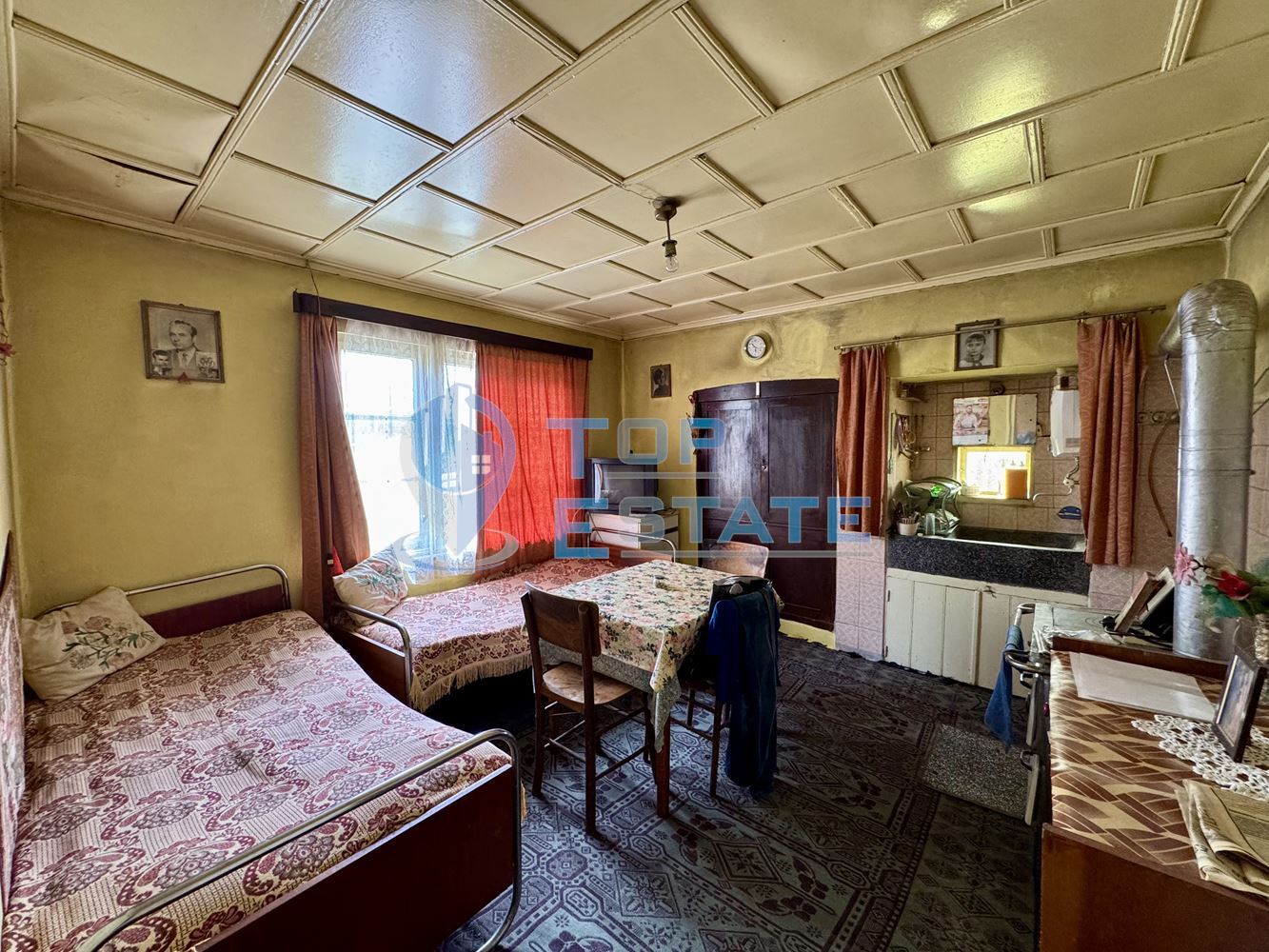 Къща с кладенец и голям двор в село Сушица, област Велико Търново - 0