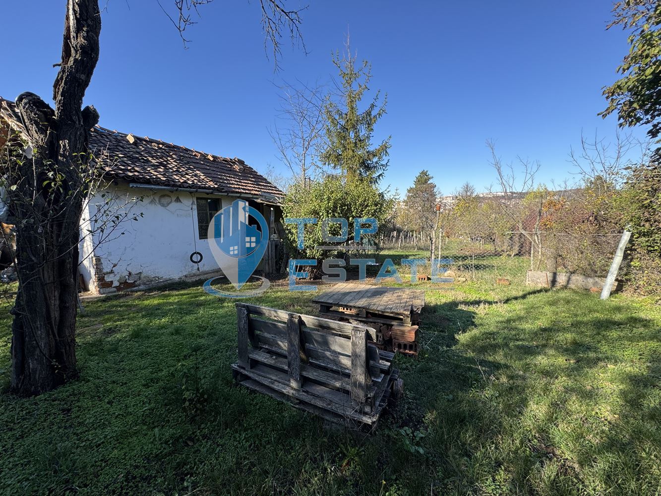 Парцел с променено предназначение за жилищно строителство в кв. Зона Б, град Велико Търново-0 Парцел с променено предназначение за жилищно строителство в кв. Зона Б, град Велико Търново - 0