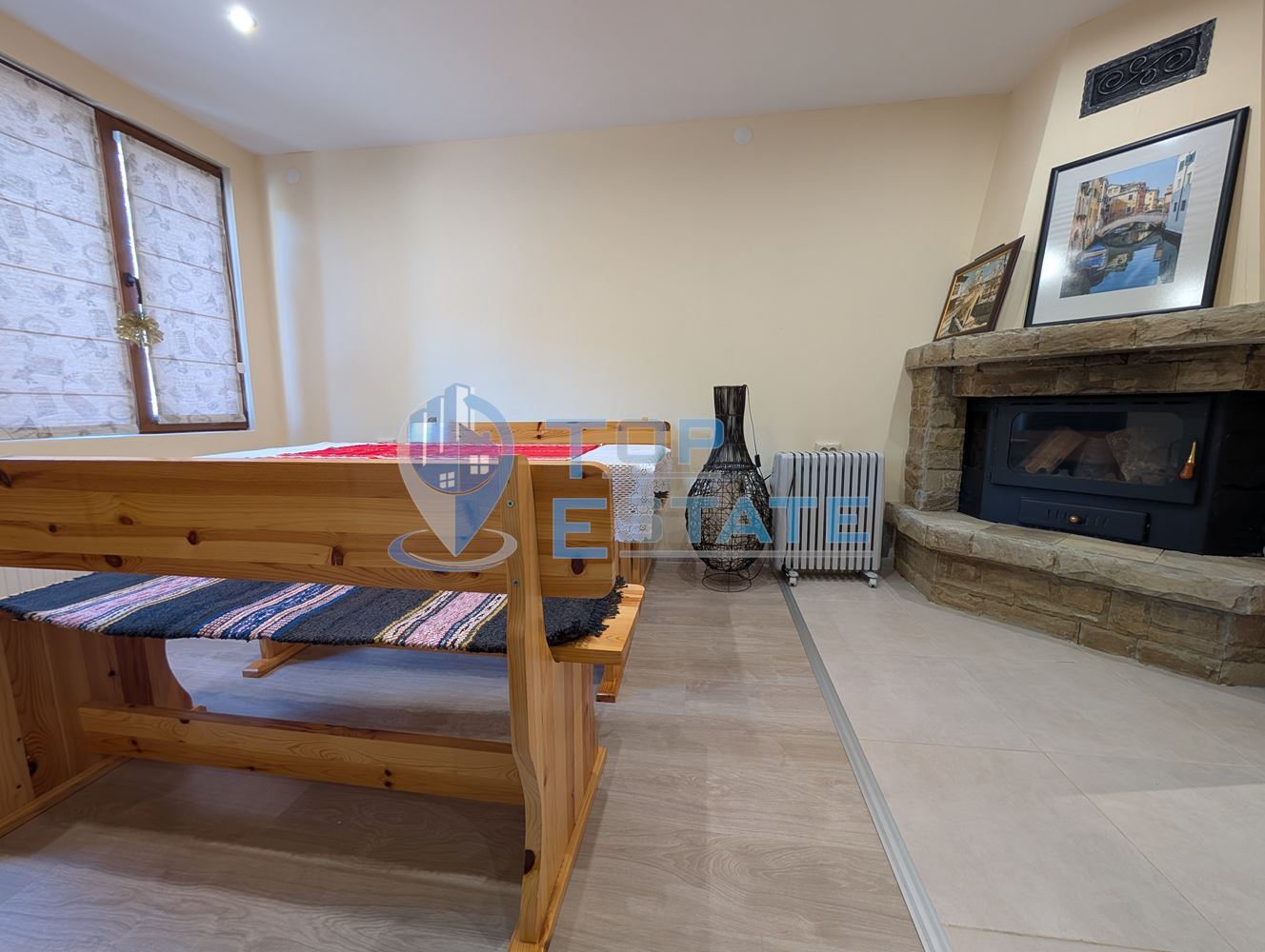 Двуетажна масивна вила в близост до град Плачковци - 0