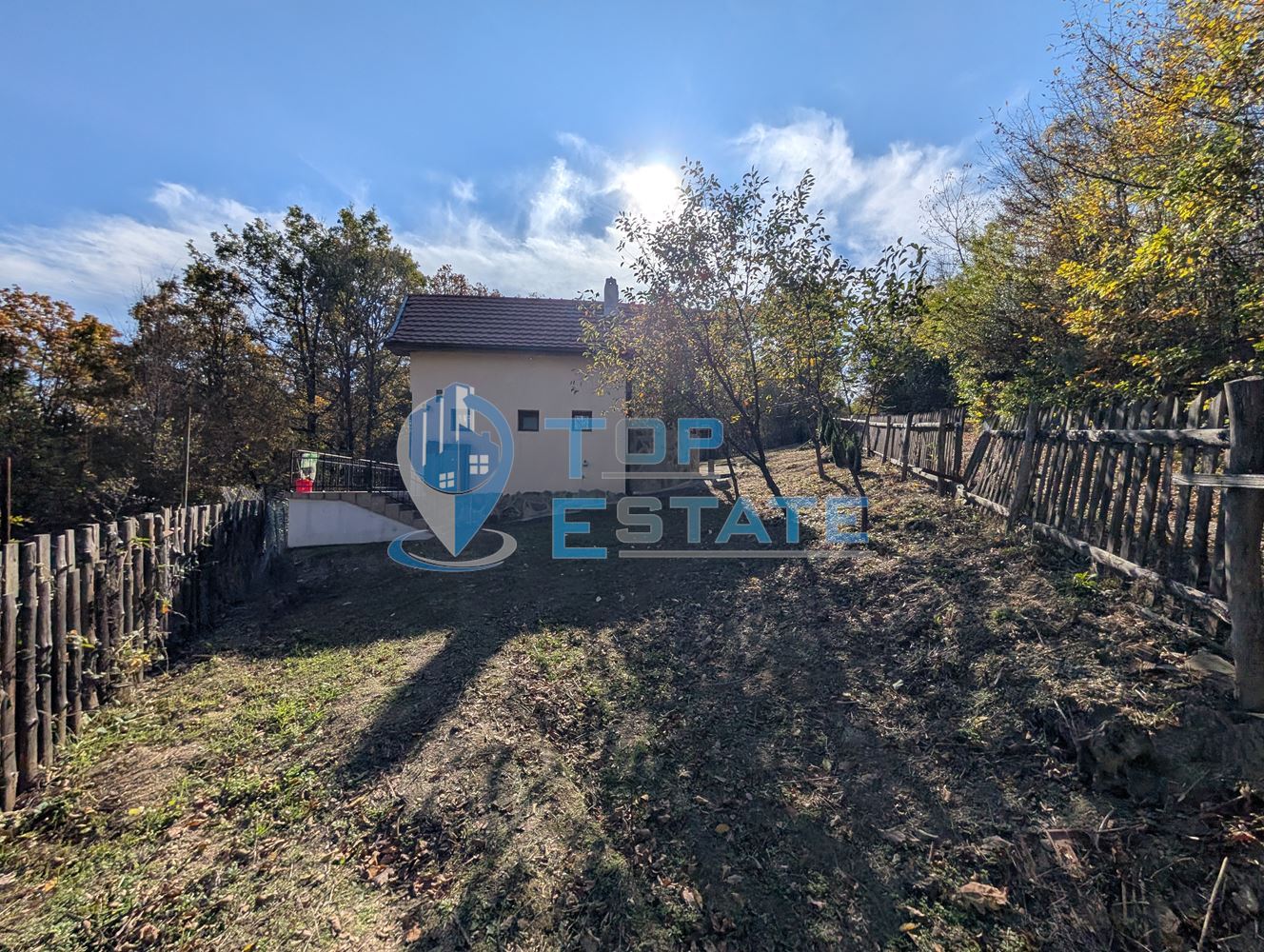 Двуетажна масивна вила в близост до град Плачковци - 0