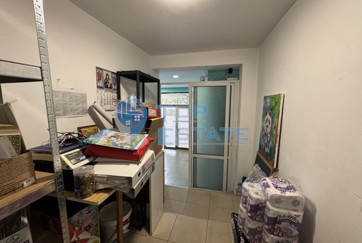 Магазин в центъра на град Велико Търново - 0