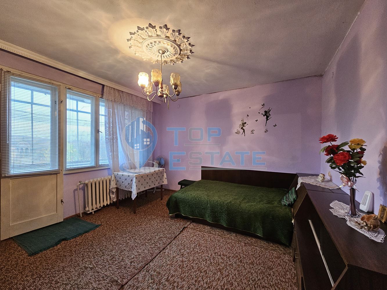 Двуетажна тухлена и обзаведена къща в село Хаджидимитрово-0 Двуетажна тухлена и обзаведена къща в село Хаджидимитрово - 0