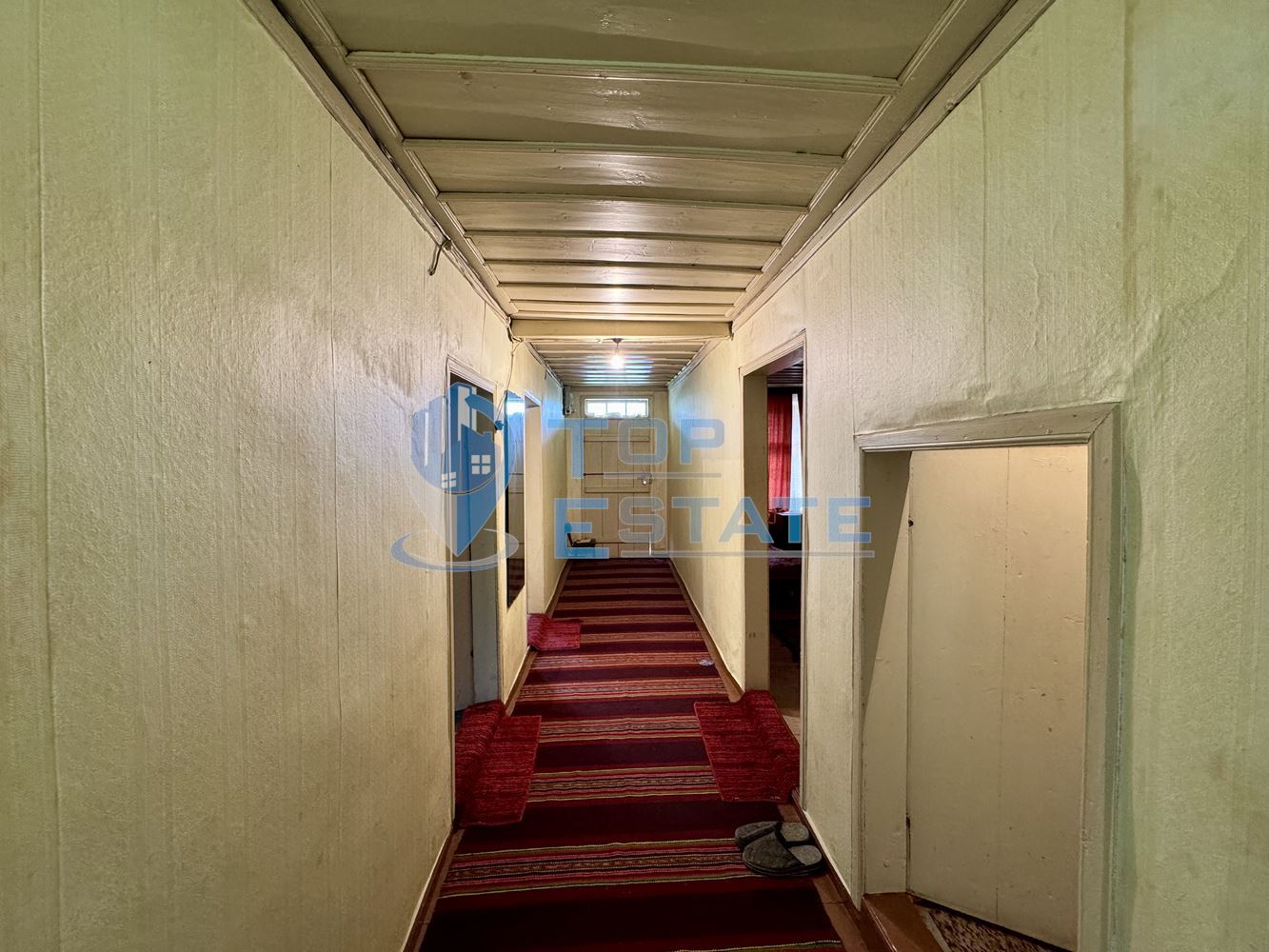 Къща с кладенец и голям двор в село Сушица, област Велико Търново - 0