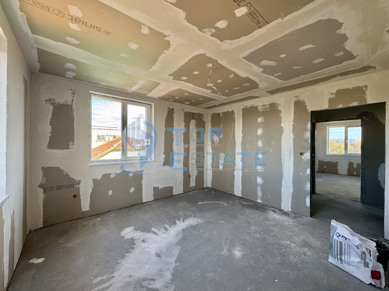 Тухлен апартамент в центъра на град Павликени, област Велико Търново - 0