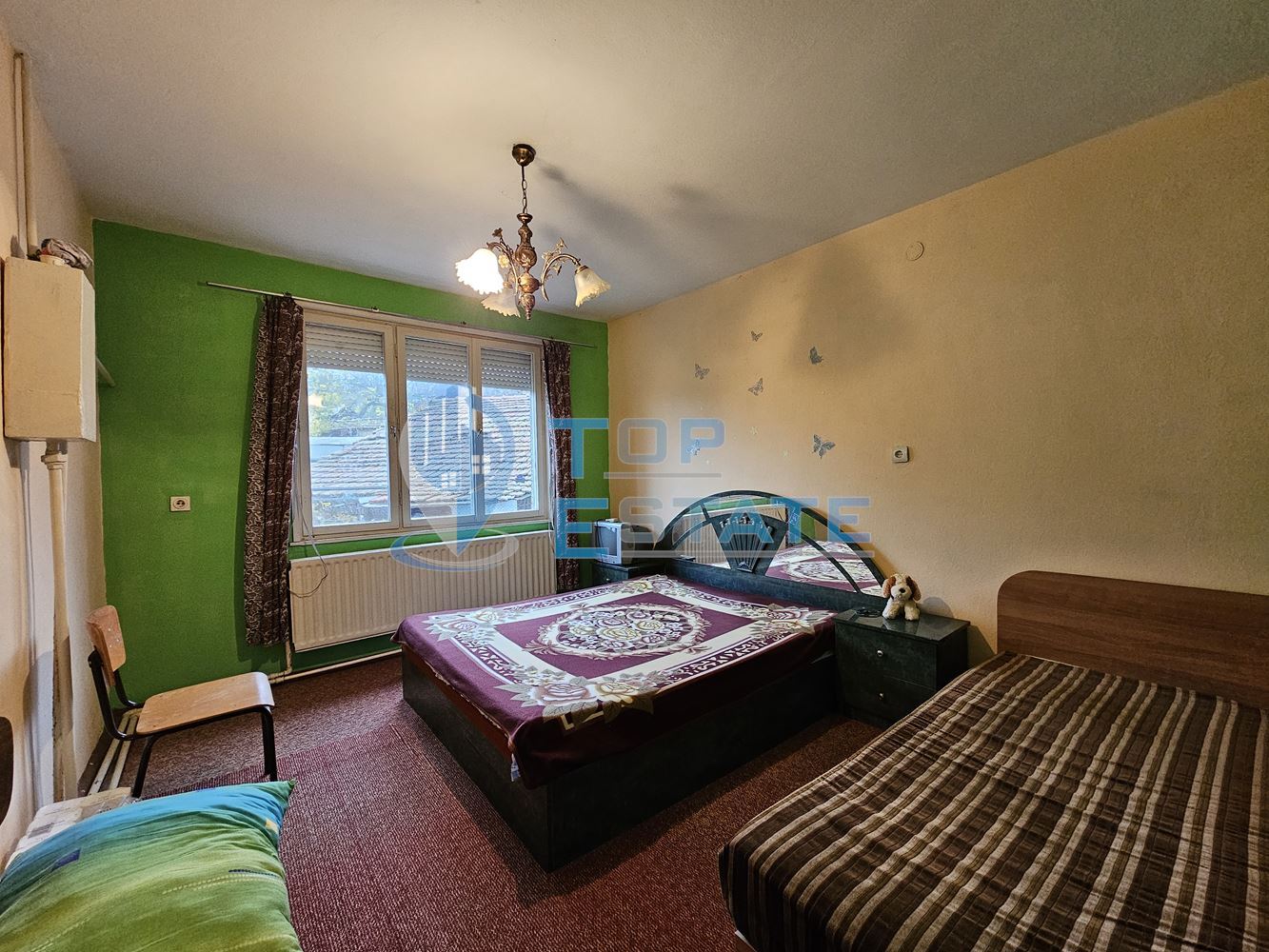 Двуетажна тухлена и обзаведена къща в село Хаджидимитрово-0 Двуетажна тухлена и обзаведена къща в село Хаджидимитрово - 0