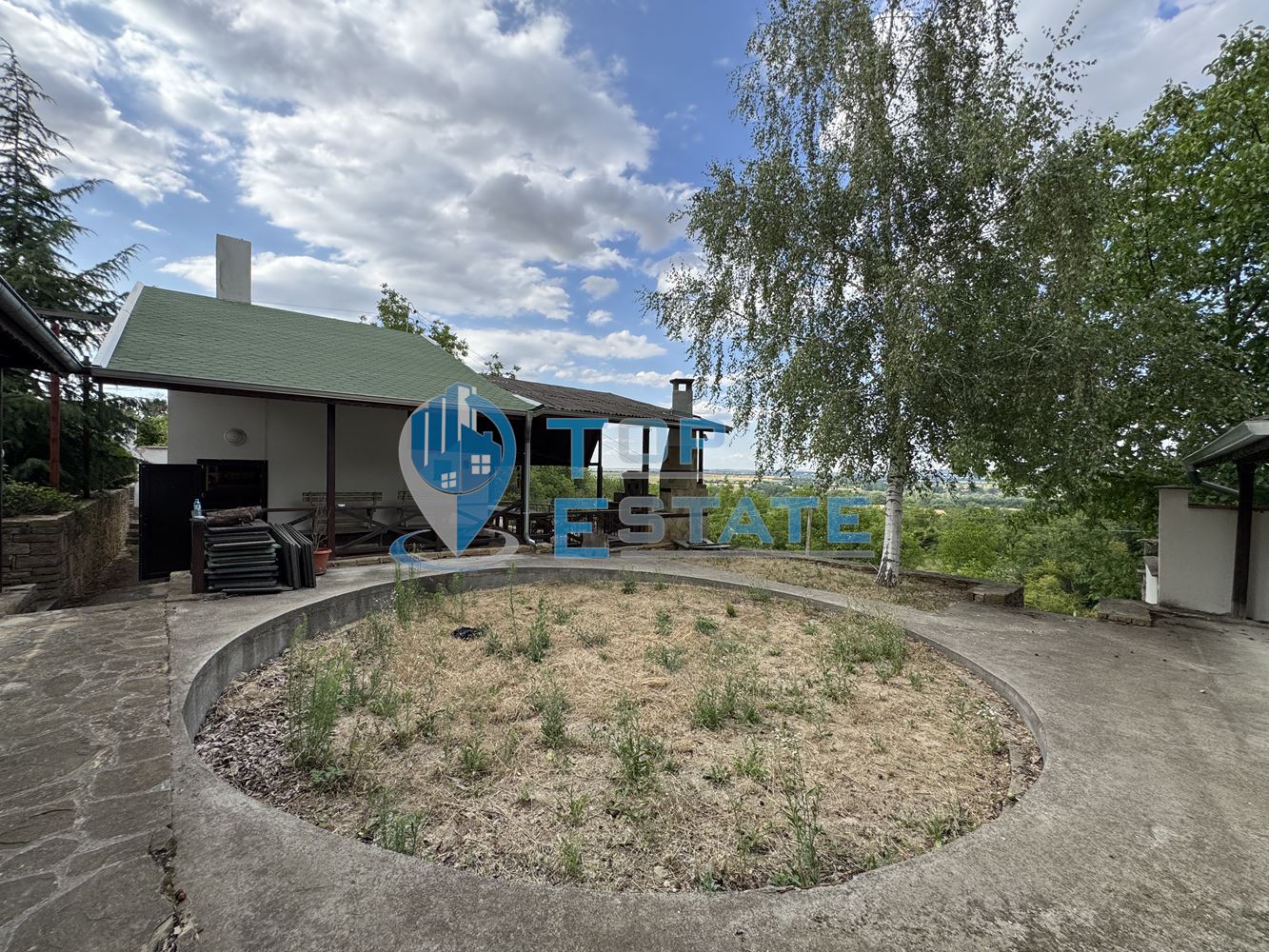 Къща с панорамна гледка във вилната зона на между град Бяла Черква и село Вишовград, област Велико Търново - 0