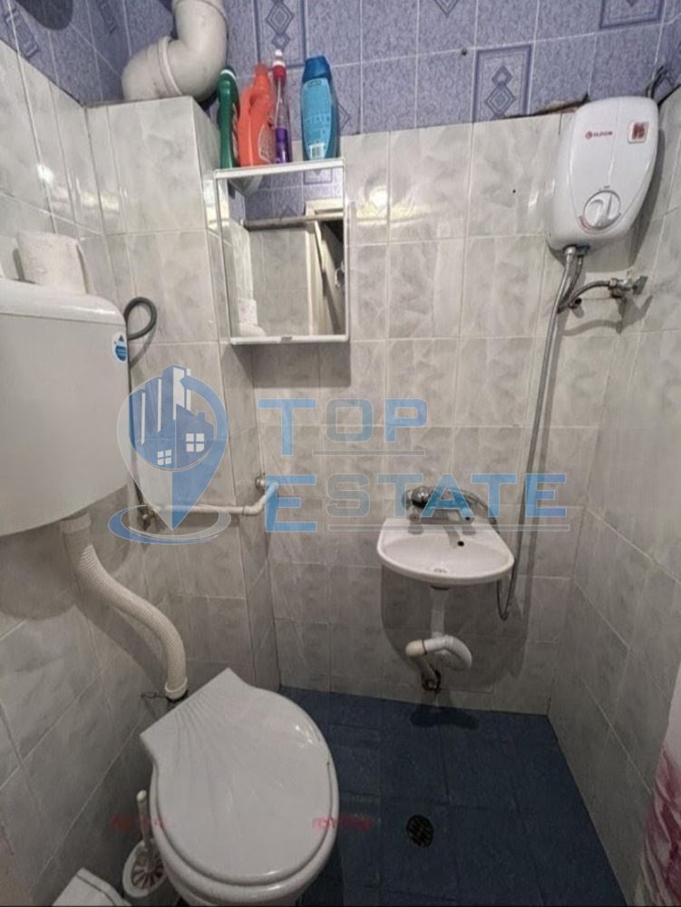 Обзаведен етаж от къща подходящ за инвестиция в град Горна Оряховица, област Велико Търново - 0