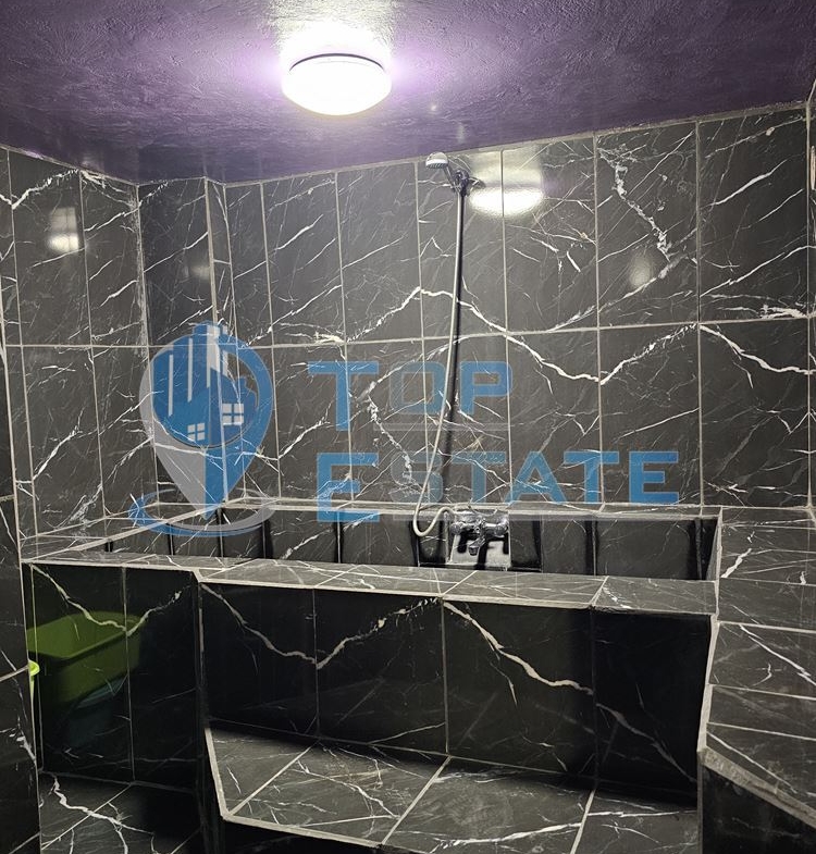 Ремонтирано тухлено жилище със самостоятелен вход в широкия център на гр. Велико Търново - 0