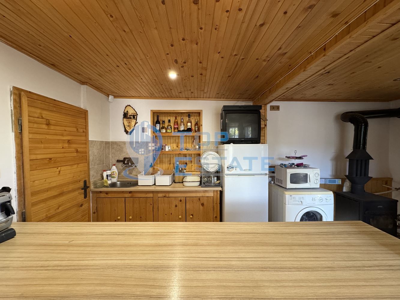 Двуетажна вила с красива гледка във вилна зона на град Дряново-0 Двуетажна вила с красива гледка във вилна зона на град Дряново - 0