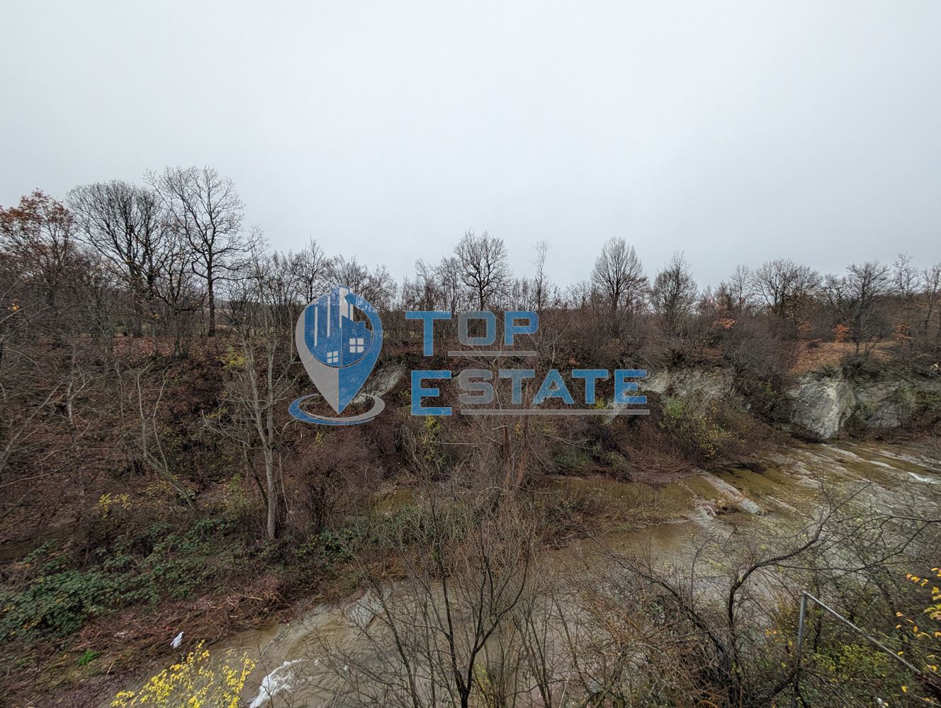 Двуетажна масивна вила до река в Еленския балкан-0 Двуетажна масивна вила до река в Еленския балкан - 0