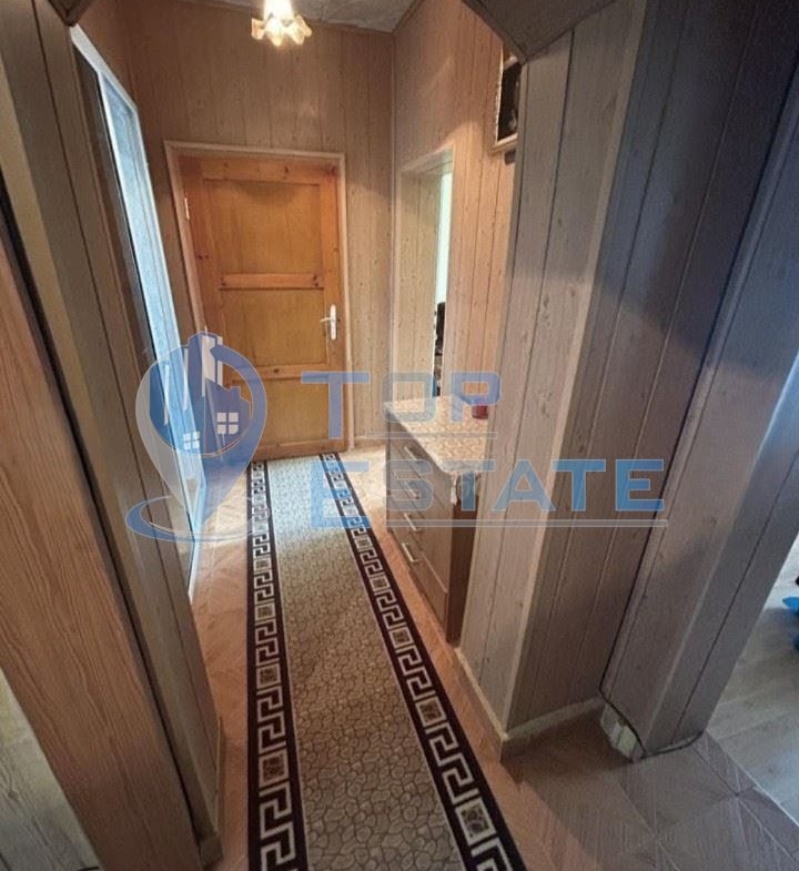 Обзаведен етаж от къща подходящ за инвестиция в град Горна Оряховица, област Велико Търново - 0