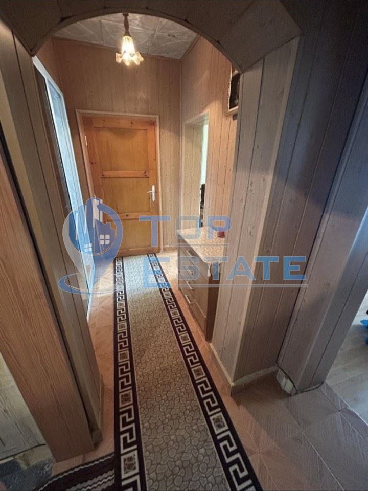 Обзаведен етаж от къща подходящ за инвестиция в град Горна Оряховица, област Велико Търново - 0