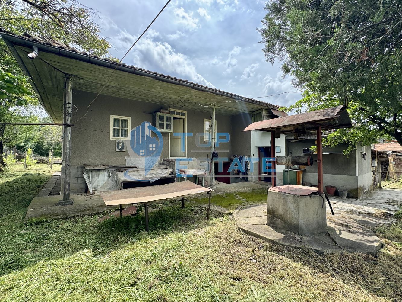 Къща с кладенец и голям двор в село Сушица, област Велико Търново - 0