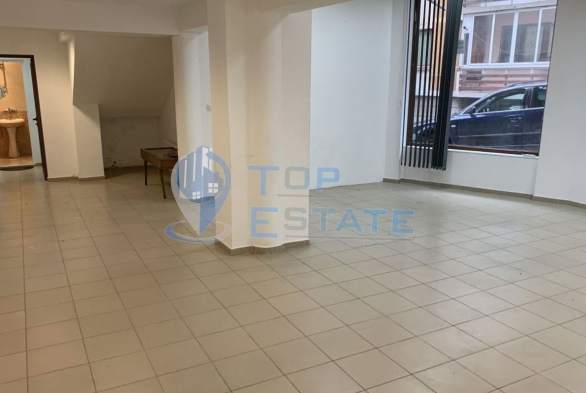 Търговско помещение в централната част на град Велико Търново. - 0