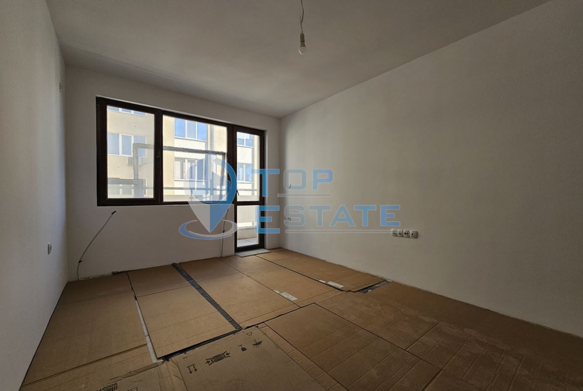 Двустаен тухлен апартамент ново строителство в квартал Бузлуджа, град Велико Търново - 0