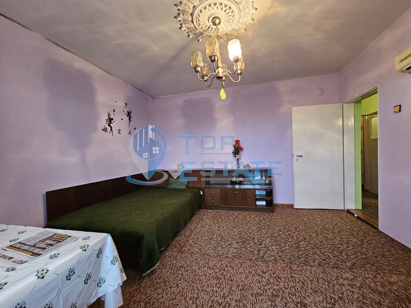 Двуетажна тухлена и обзаведена къща в село Хаджидимитрово-0 Двуетажна тухлена и обзаведена къща в село Хаджидимитрово - 0