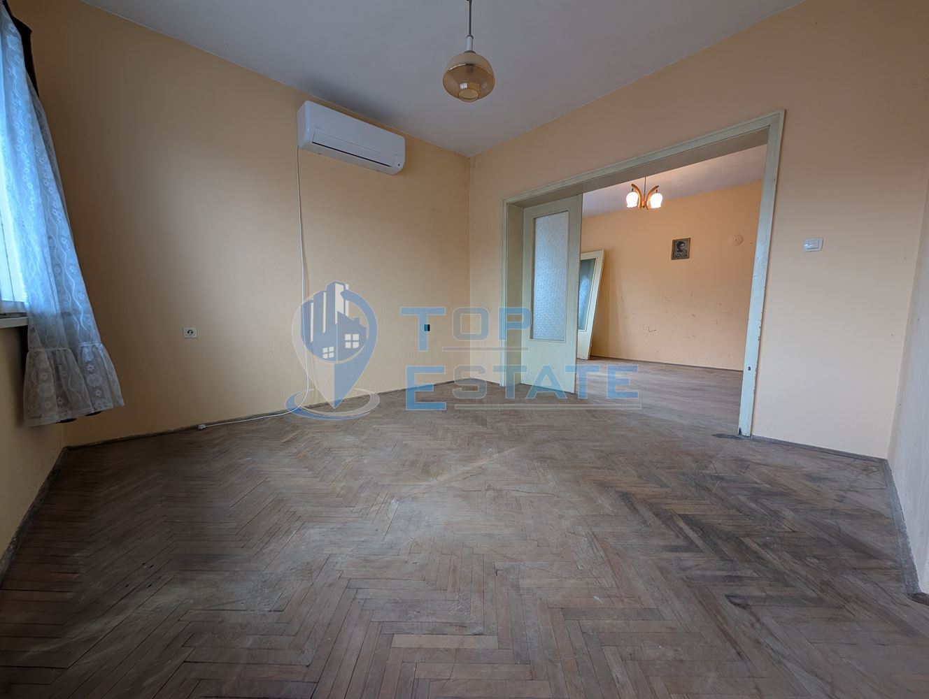 Многостаен тухлен апартамент в центъра на град Горна Оряховица-0 Многостаен тухлен апартамент в центъра на град Горна Оряховица - 0