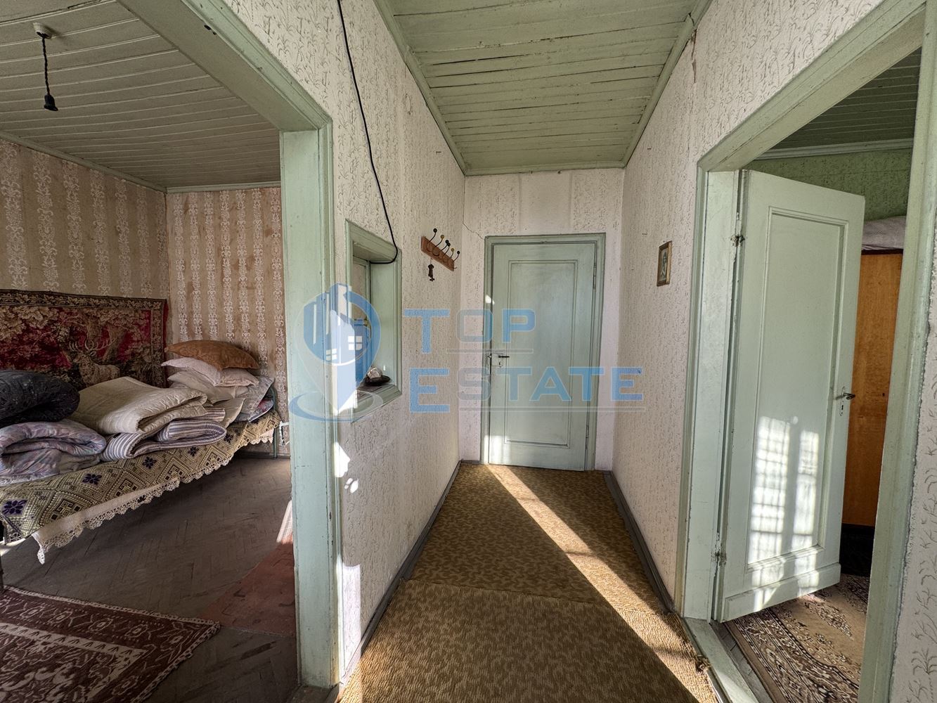 Къща с кладенец и допълнителна постройка в село Ресен, област Велико Търново-0 Къща с кладенец и допълнителна постройка в село Ресен, област Велико Търново - 0