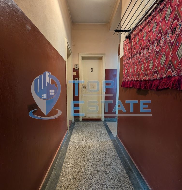 Многостаен тухлен апартамент в центъра на град Горна Оряховица - 0