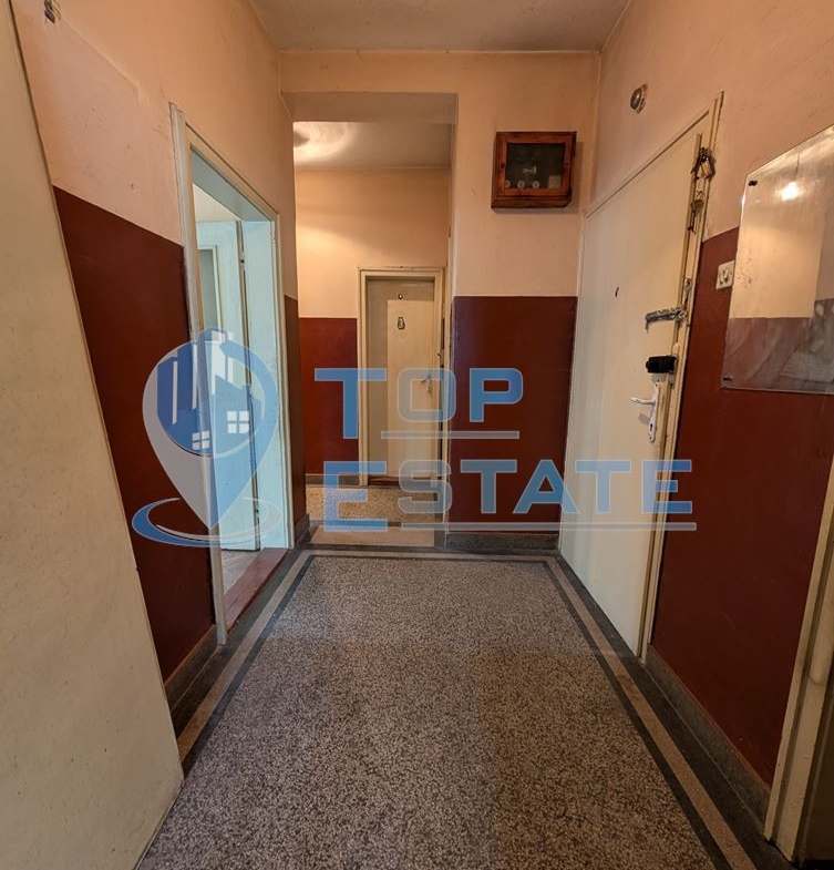 Многостаен тухлен апартамент в центъра на град Горна Оряховица - 0