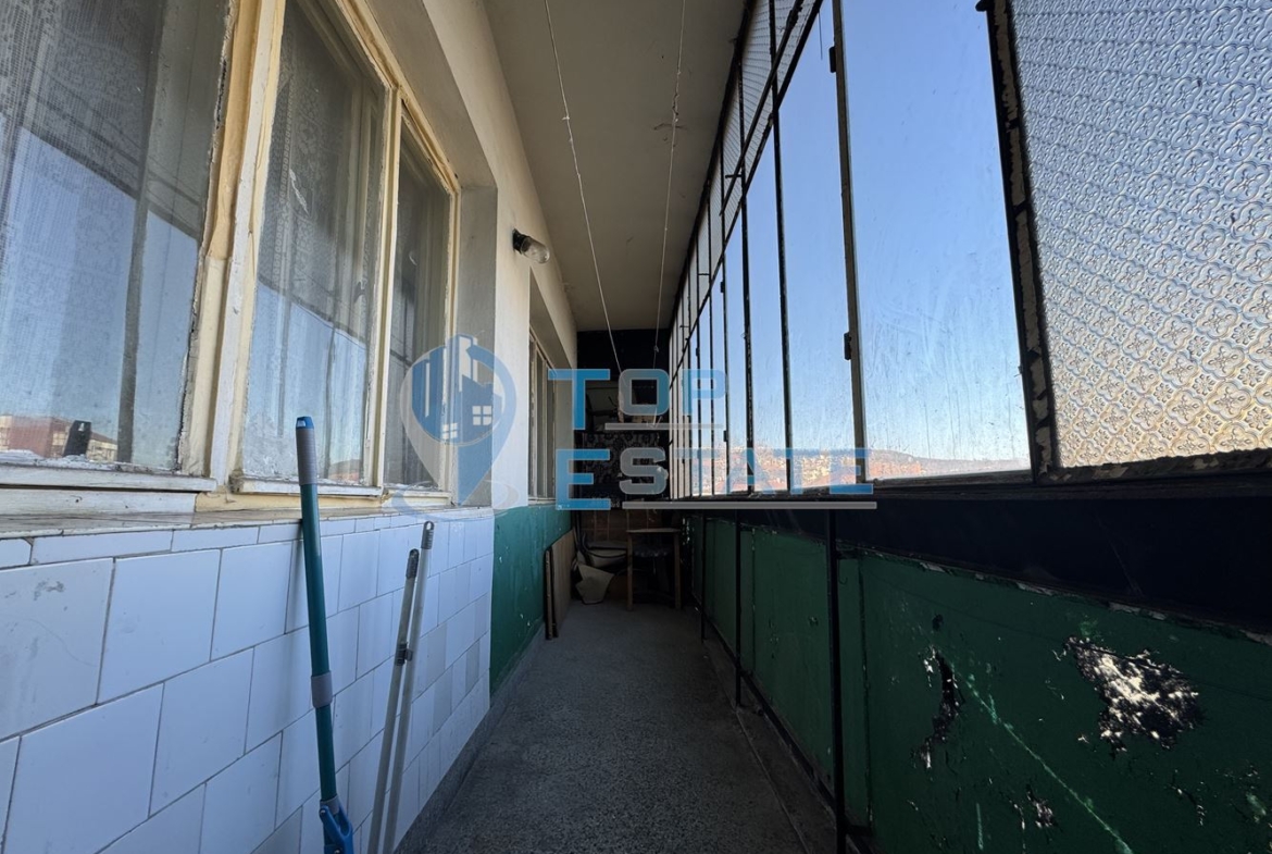 Двустаен тухлен апартамент в центъра на град Велико Търново - 0