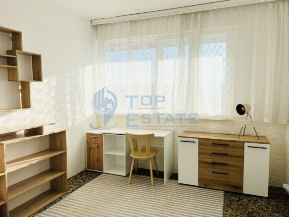 Обзаведен многостаен апартамент под наем в центъра на град Велико Търново - 0