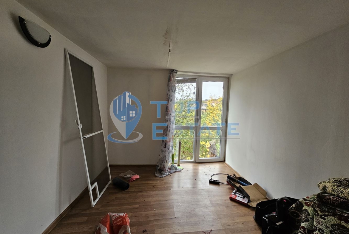 Къща с вътрешна баня с тоалетна в село Драгижево, област Велико Търново - 0