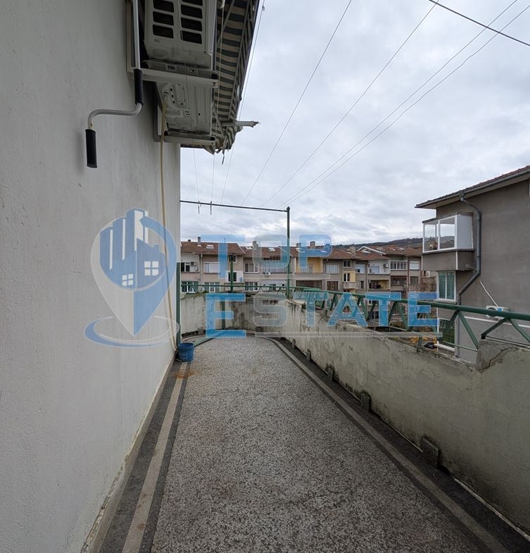 Многостаен тухлен апартамент в центъра на град Горна Оряховица - 0