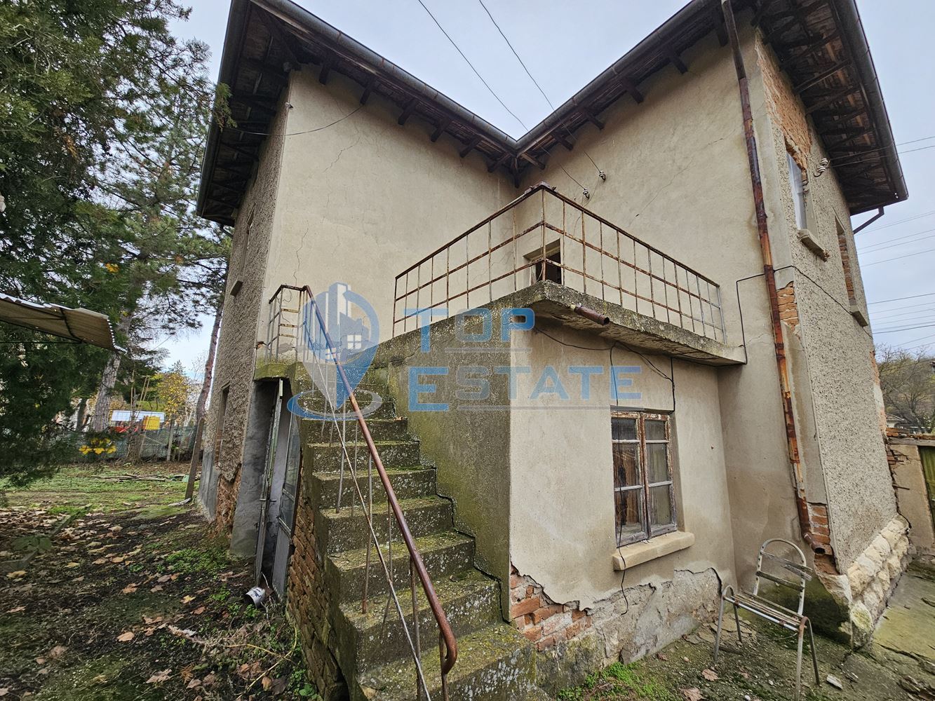 Двуетажна тухлена къща с гараж и двор в село Пиперково, област Русе-0 Двуетажна тухлена къща с гараж и двор в село Пиперково, област Русе - 0