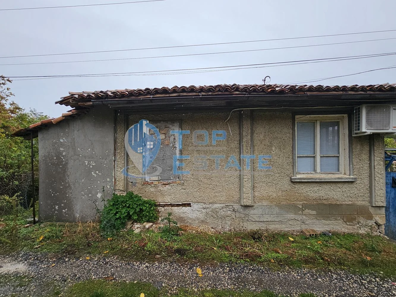 Къща с вътрешна баня с тоалетна в село Драгижево, област Велико Търново - 0
