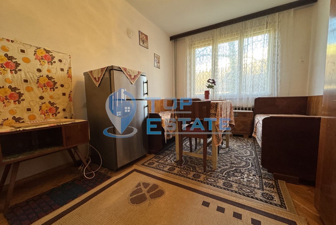 Многостаен обзаведен апартамент в центъра на град Велико Търново - 0