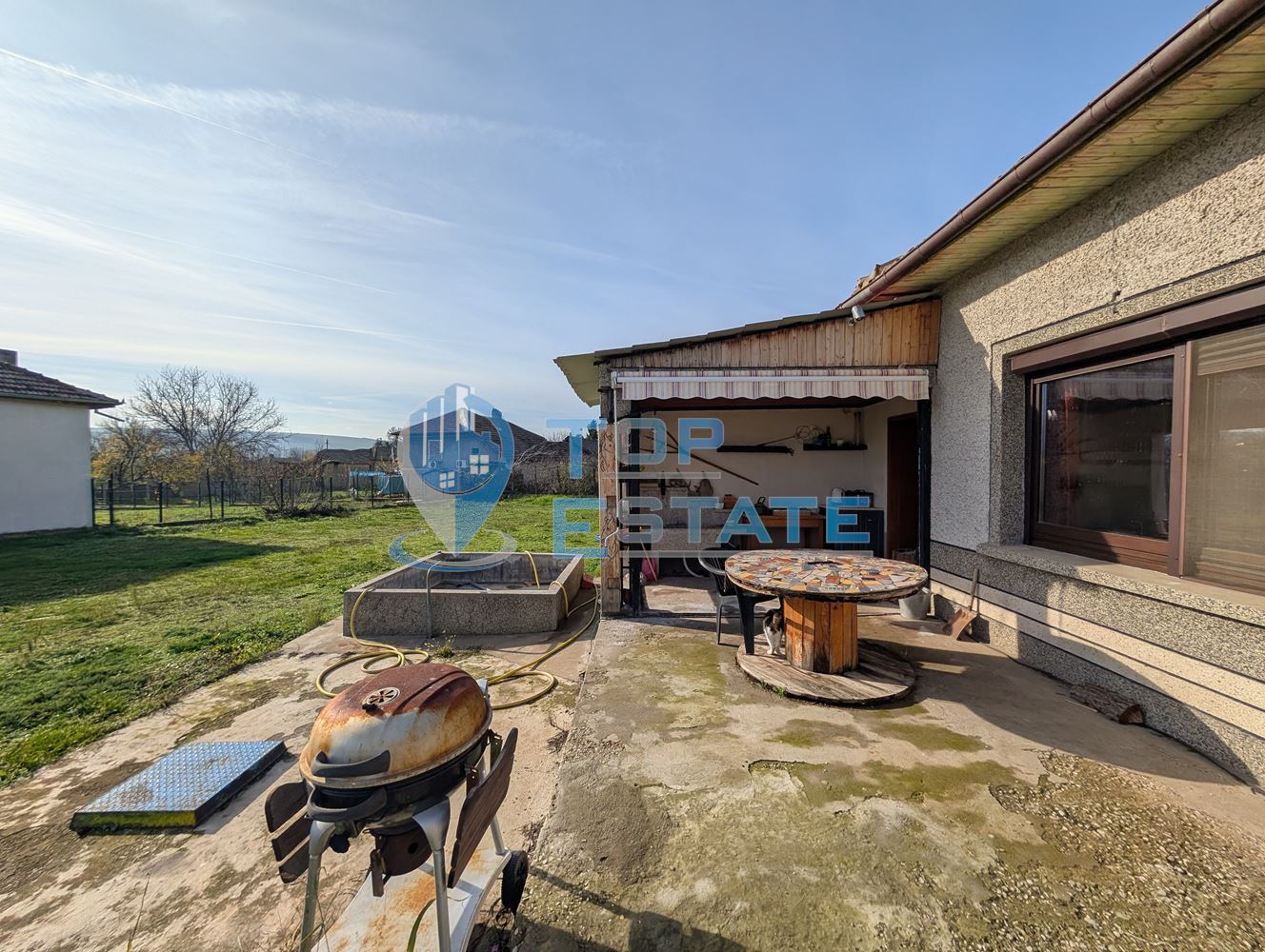 Ремонтирана и обзаведена къща с гараж в село Климентово-0 Ремонтирана и обзаведена къща с гараж в село Климентово - 0