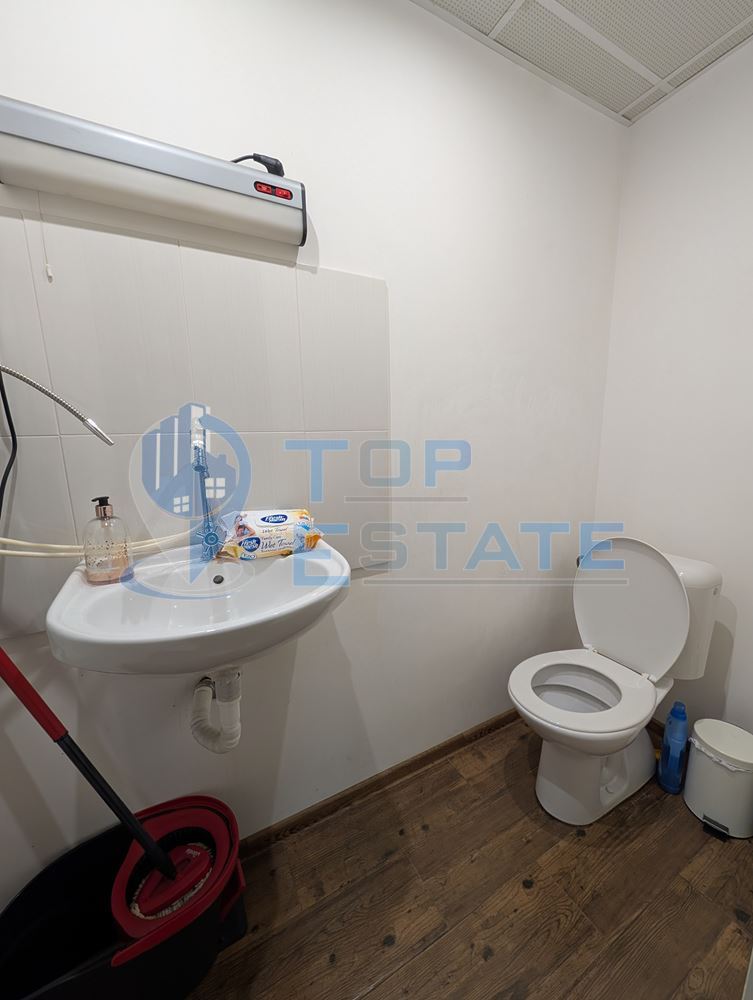 Две къщи, лятна кухня и гараж с голям двор в град Горна Оряховица - 0