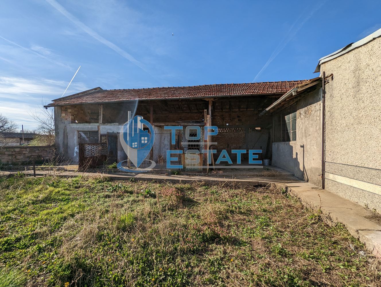 Ремонтирана и обзаведена къща с гараж в село Климентово-0 Ремонтирана и обзаведена къща с гараж в село Климентово - 0