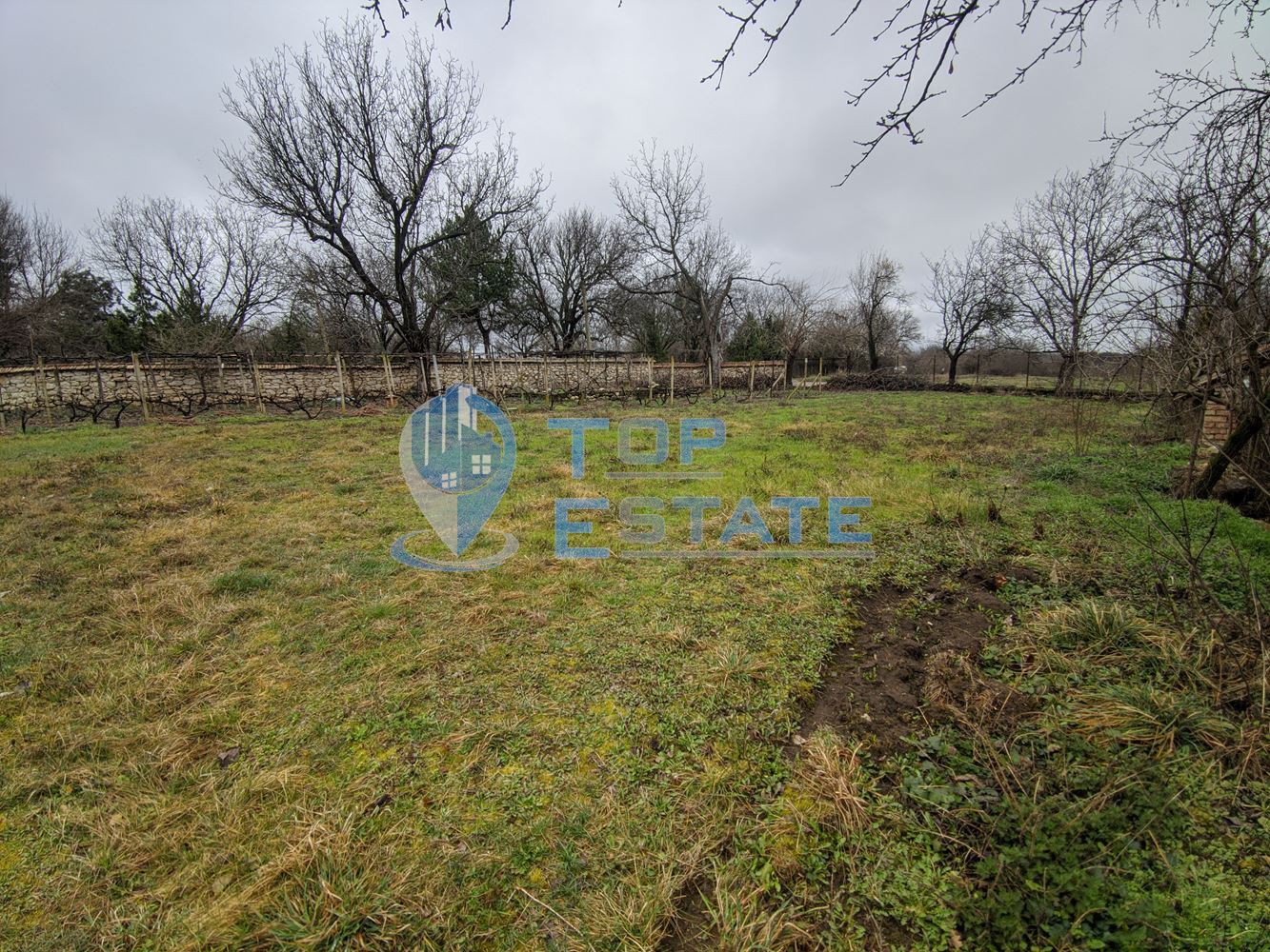 Двуетажна къща с голям двор в село Мусина - 0