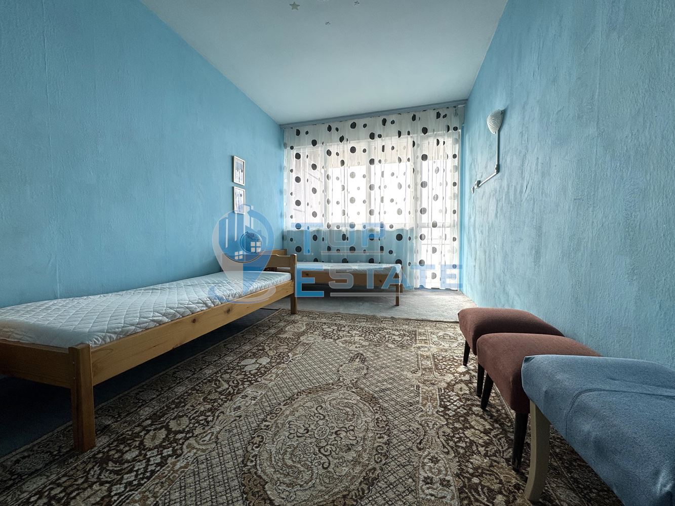 Обзаведен многостаен апартамент под наем в центъра на град Велико Търново - 0