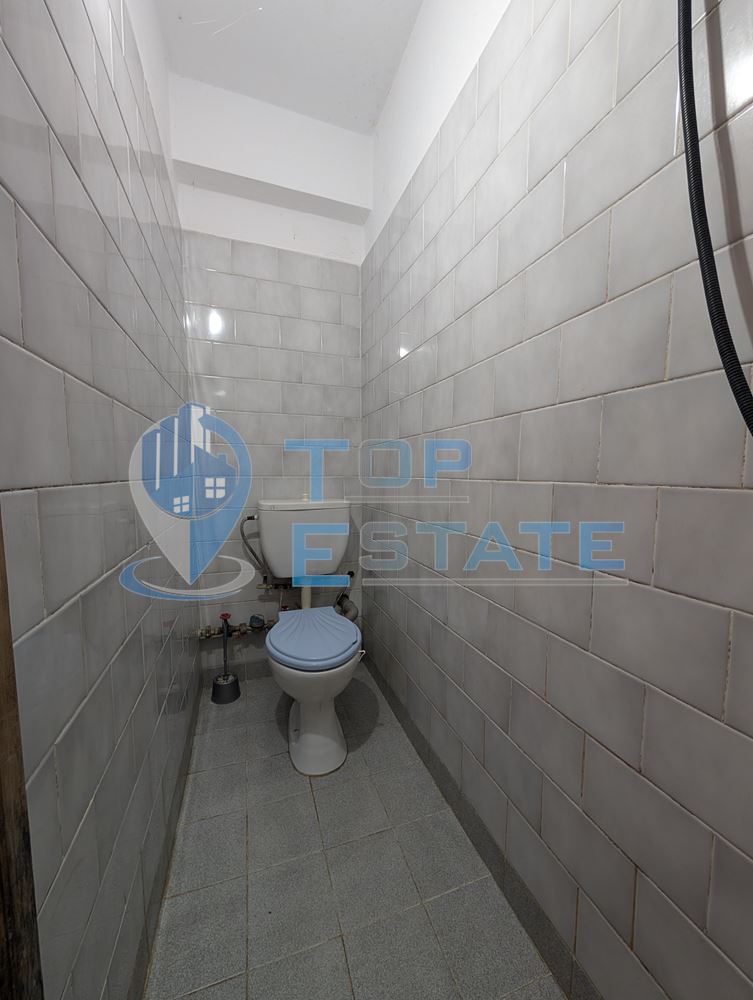 Едноетажна монолитна къща в центъра на град Златарица - 0