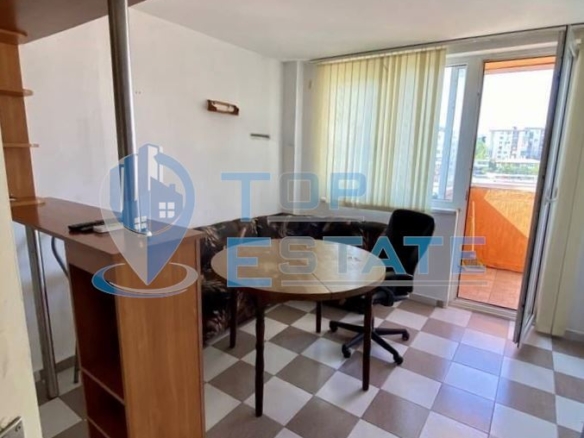 Двустаен апартамент в квартал Колю Фичето, град Велико Търново - 0