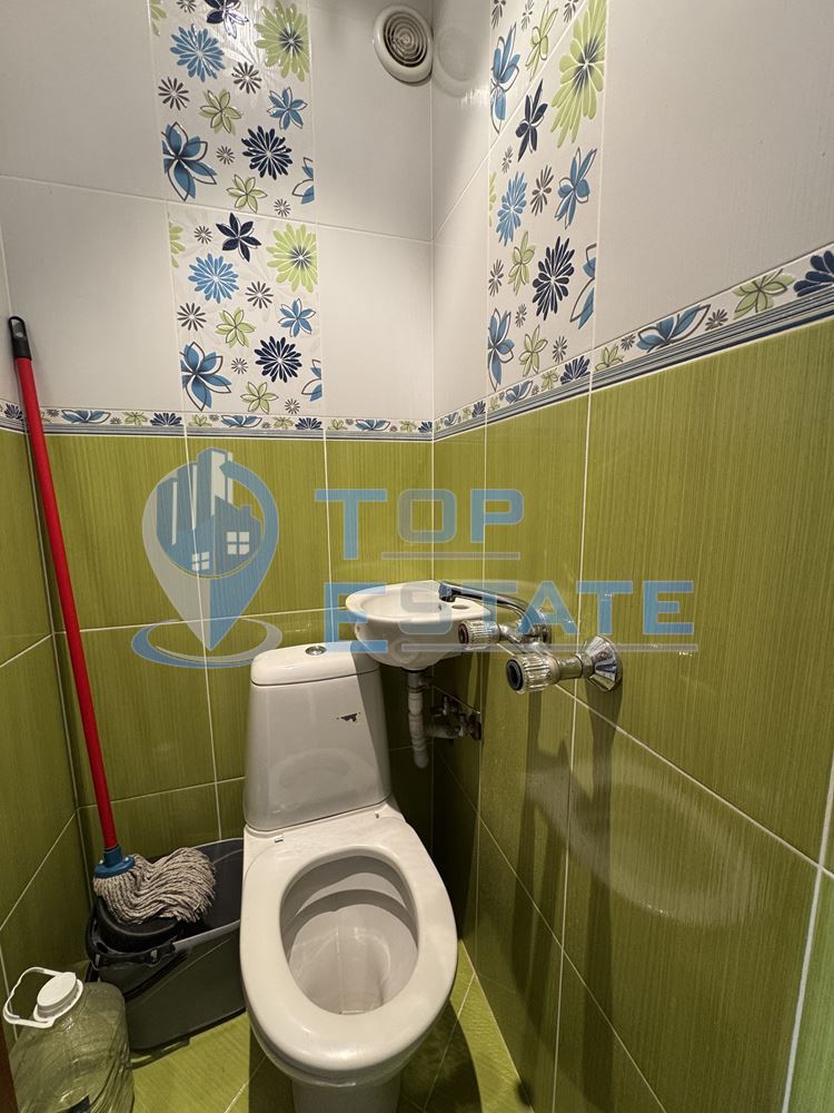 Многостаен тухлен апартамент с гараж и сутерен в центъра на град Велико Търново-0 Многостаен тухлен апартамент с гараж и сутерен в центъра на град Велико Търново - 0