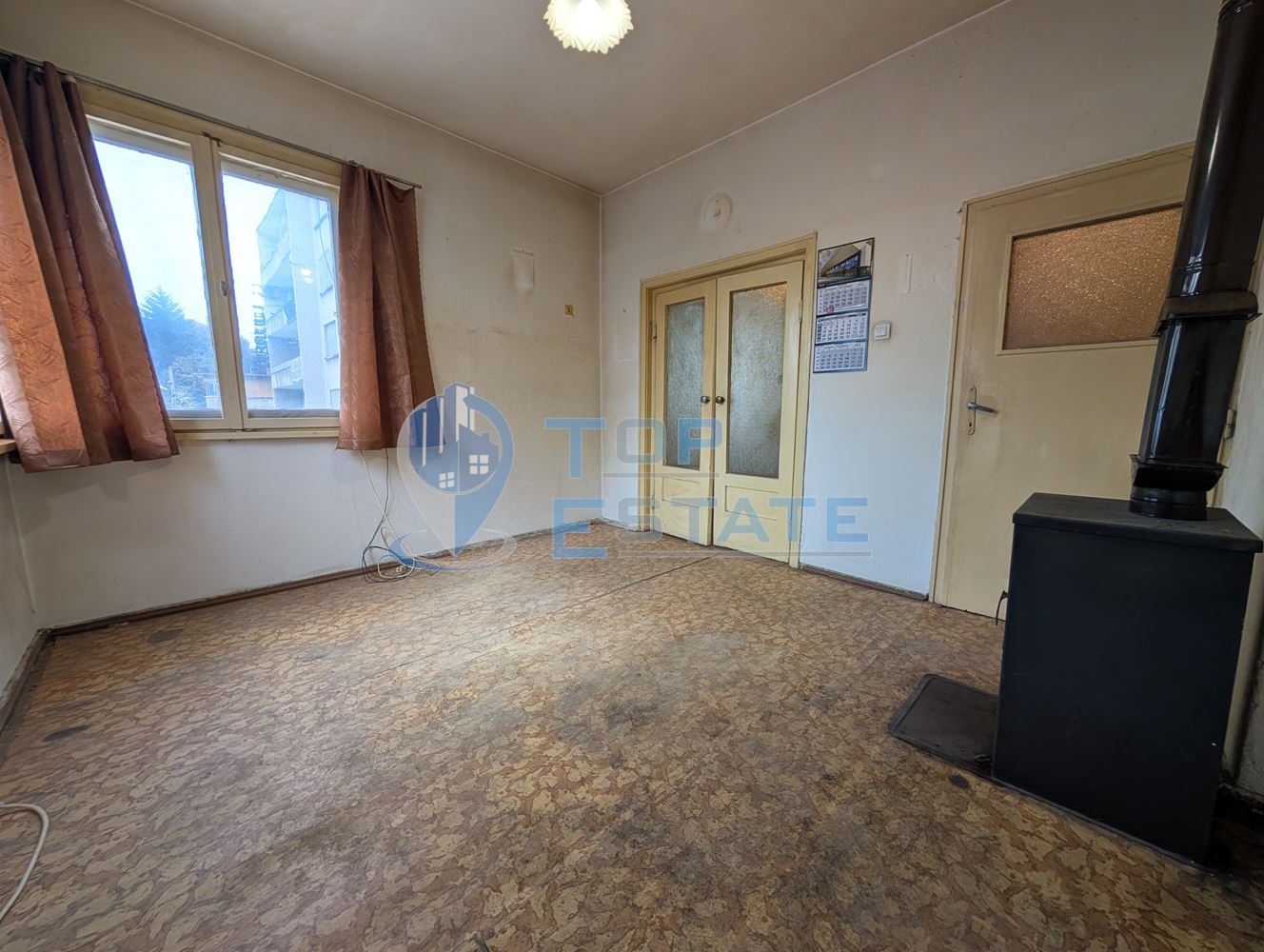 Многостаен тухлен апартамент в центъра на град Горна Оряховица - 0