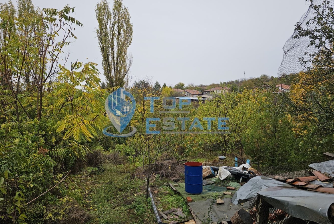 Къща с вътрешна баня с тоалетна в село Драгижево, област Велико Търново - 0