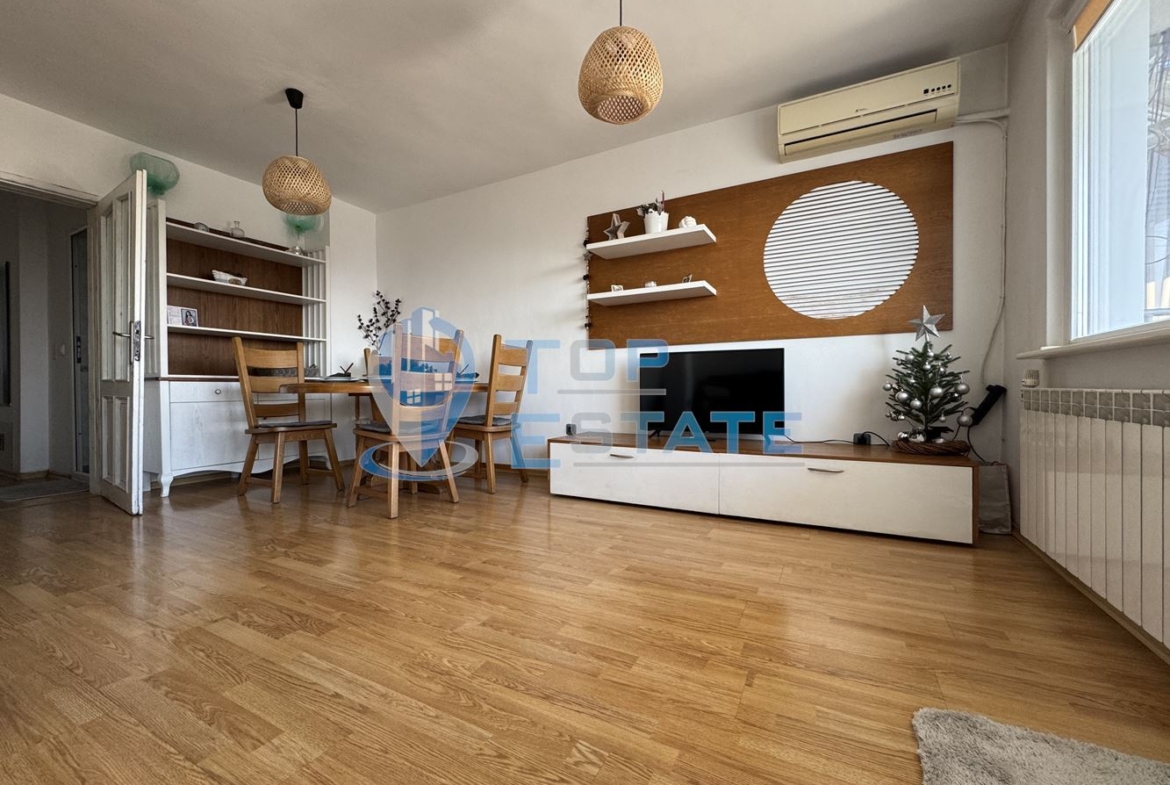 Двустаен обзаведен апартамент под наем с ТЕЦ в центъра на град Велико Търново - 0